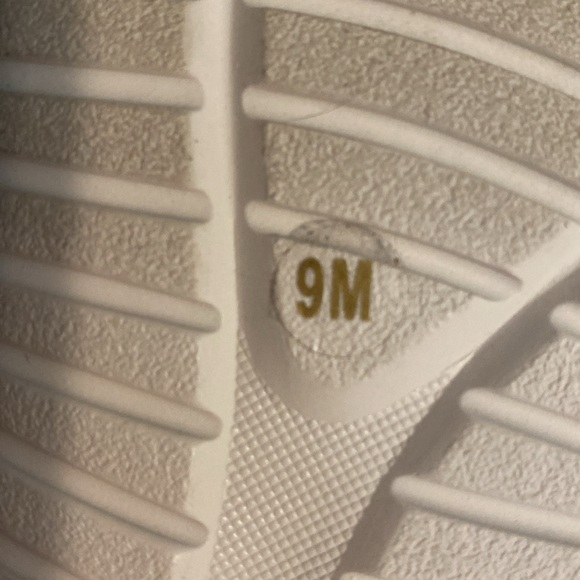 Easy Spirit Golda Sneakers - Picture 7 of 7